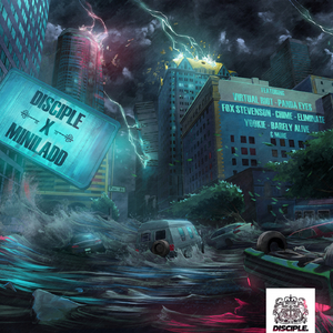 秘塔全身赤裸无奶罩的照片
